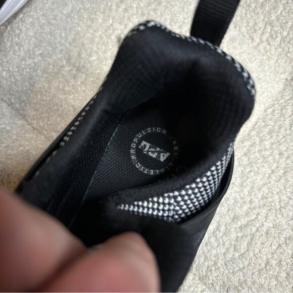 APL Women's Ascend Sneaker in Black / White - Picture 4 of 8